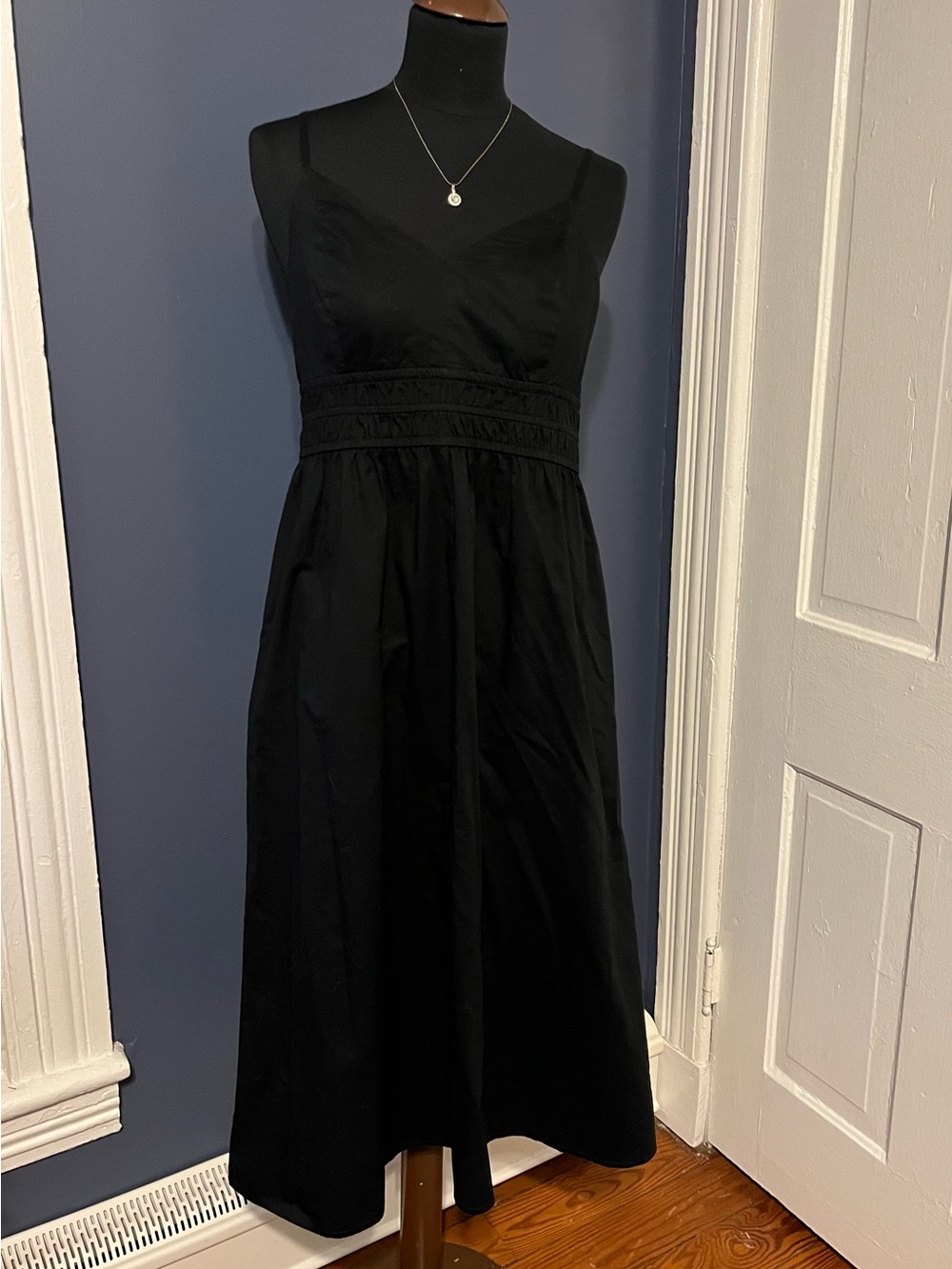 Old Navy Black Sleeveless Midi Dress with Smocked Waist